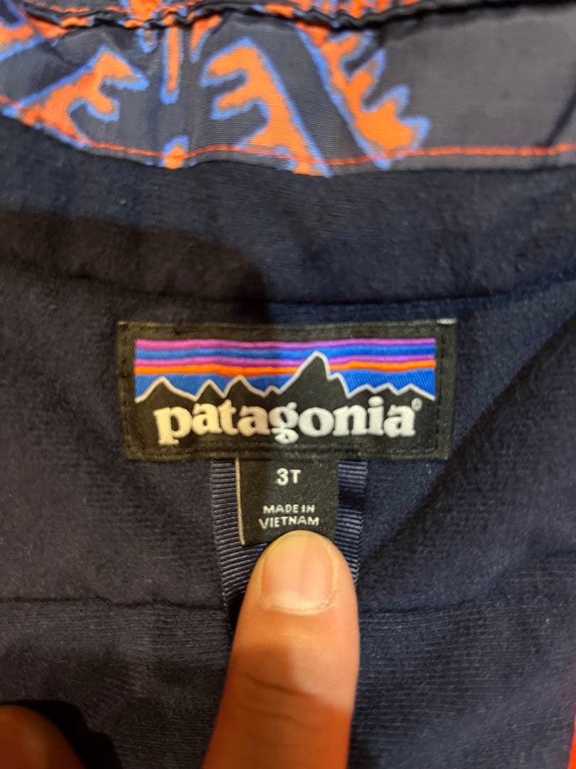 patagonia 子ども用スキーウェア 3T