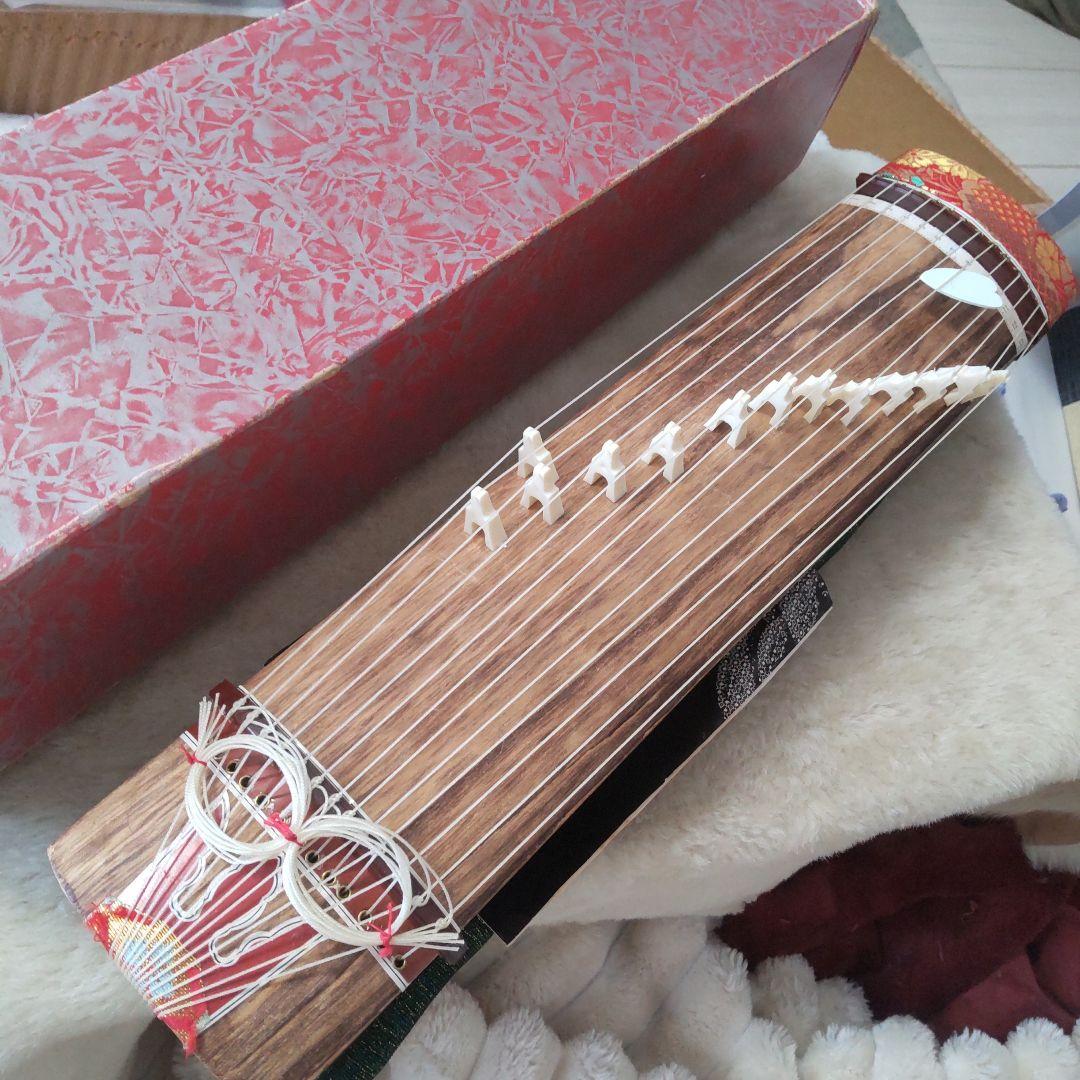 値下げ　ミニお琴　13弦　約42㌢短琴　お琴の手引き付き　弾いて学ぶ　実用品