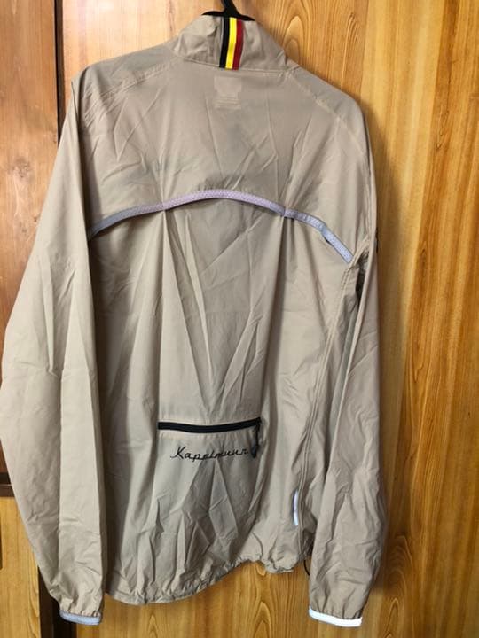 らいぞうカペルミュールKAPELMUURストレッチウィンドブレーカー