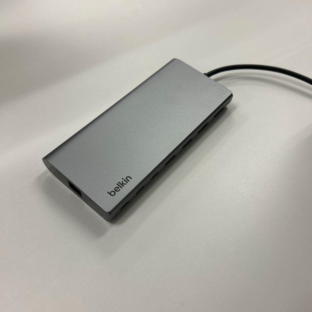 Belkin 8-in-1 USBハブ