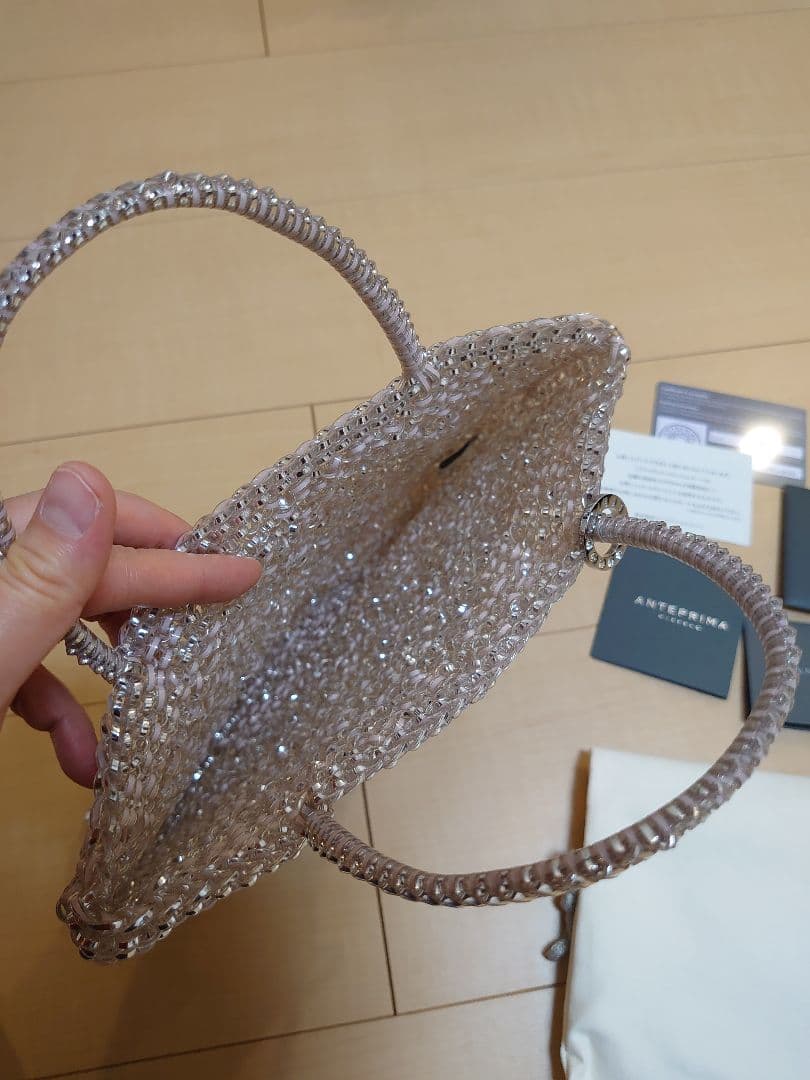 【新品未使用】アンテプリマ　スタンダードスクエア　ミディアム