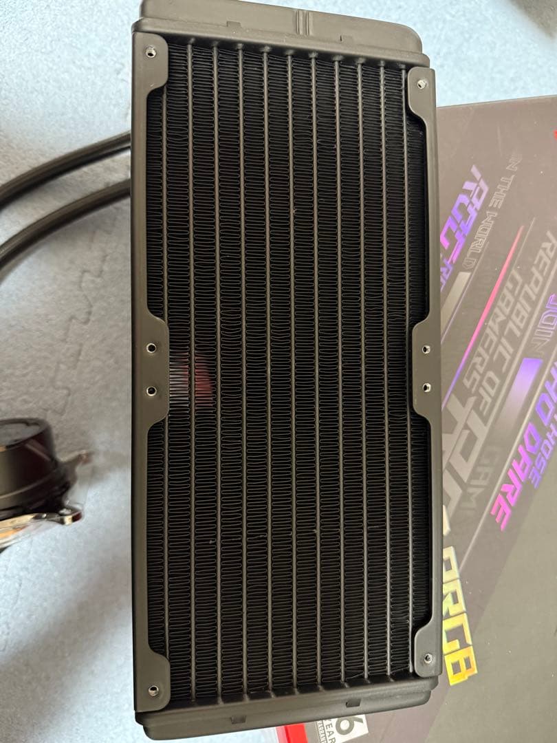 ROG STRIX LC II 240 ARGB 簡易水冷