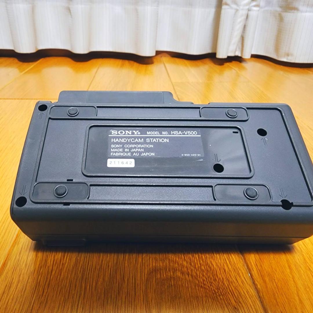 【動作確認済】SONY Hi8 高画質 8ミリ ビデオカメラ CCD-TR11