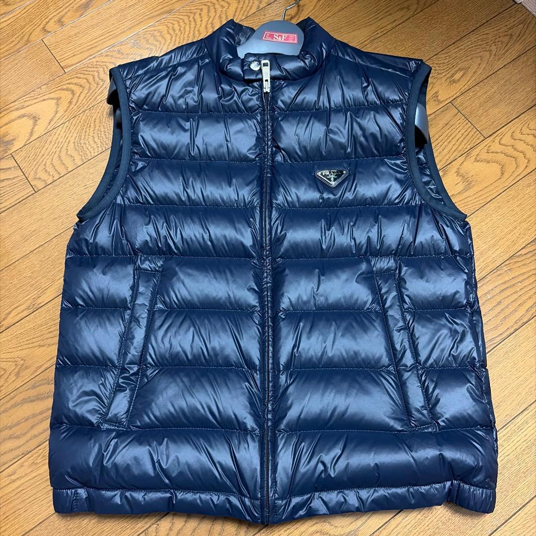 【希少美品】PRADAダウンベスト　ネイビー　国内正規品