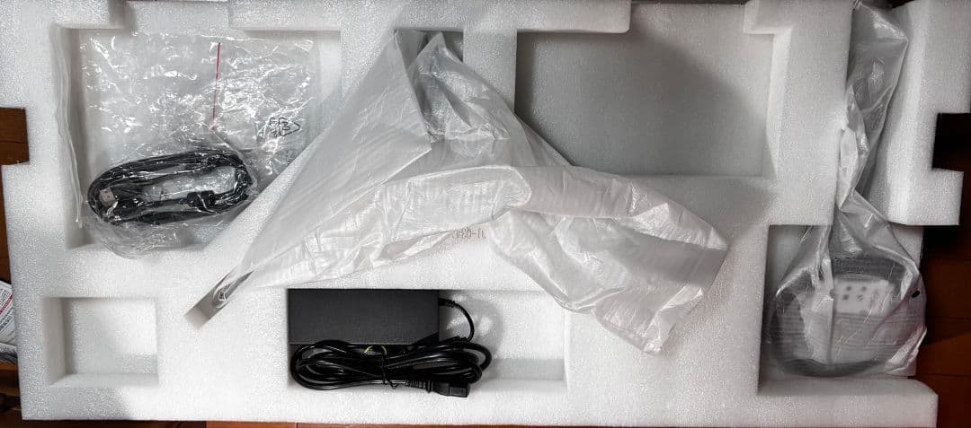 【ジャンク】Pixio 湾曲モニター　３４インチ　PXC318C