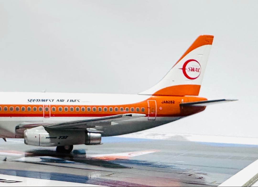 JTA商事 1/200 B737-200 南西航空SWAL ダイキャストモデル