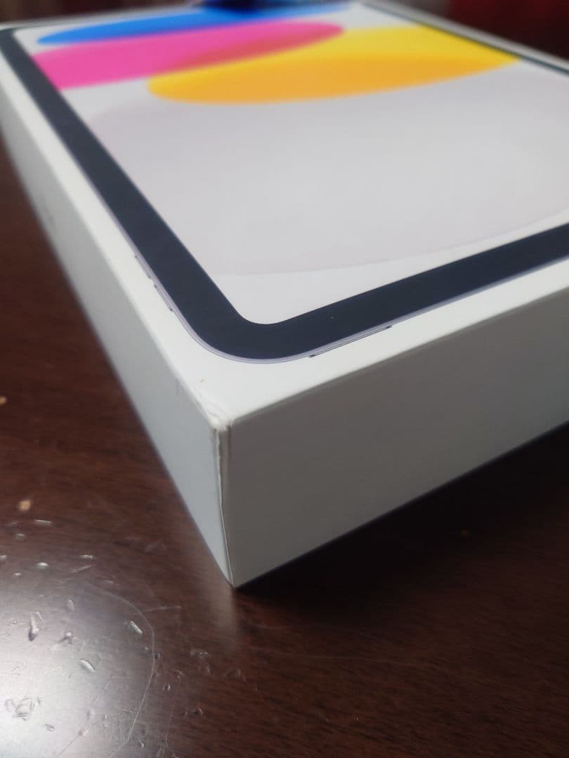 未使用 iPad 16 シルバー　土日価格