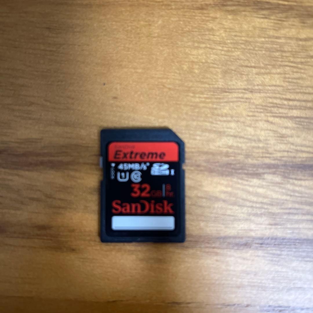 ビデオカメラ Canon iVIS HF M31 SDカード付き