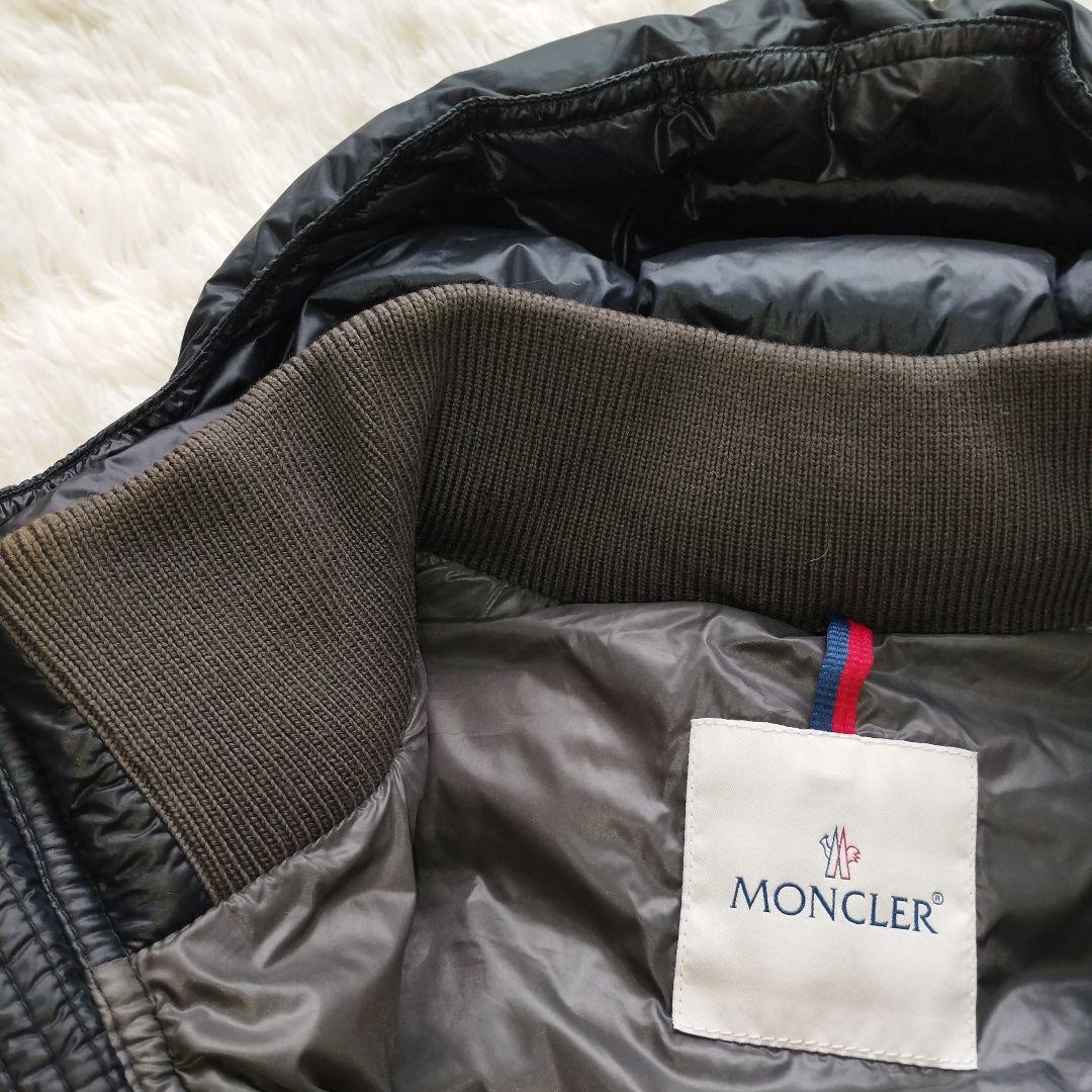 MONCLER モンクレール BARTHOLOME フーディー ダウンベスト　2
