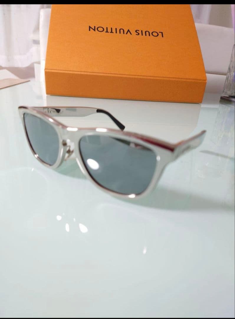 特価✨Louis Vuitton ルイヴィトン　サングラス　ハワイ購入