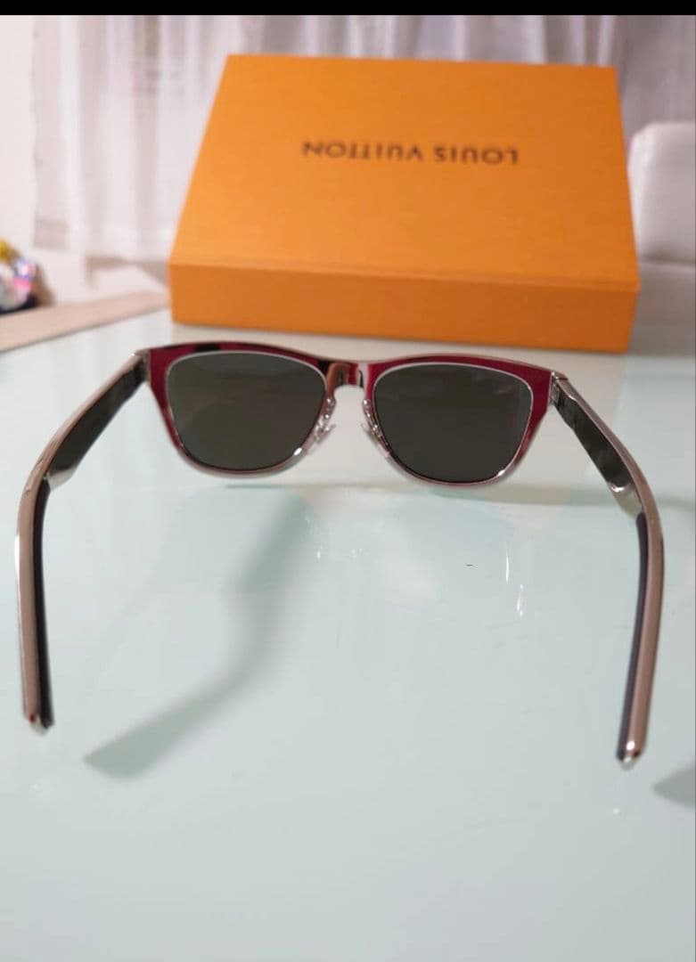 特価✨Louis Vuitton ルイヴィトン　サングラス　ハワイ購入