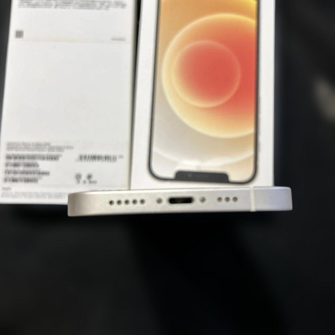 Apple iPhone 12ホワイト本体　箱ケーブル付き