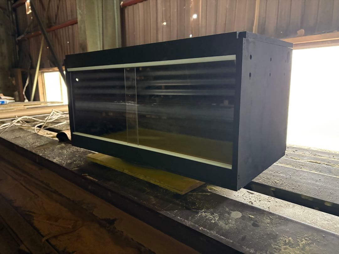 はち805040 ブラックカラー引き出し天板金網コーキングワンタッチロック