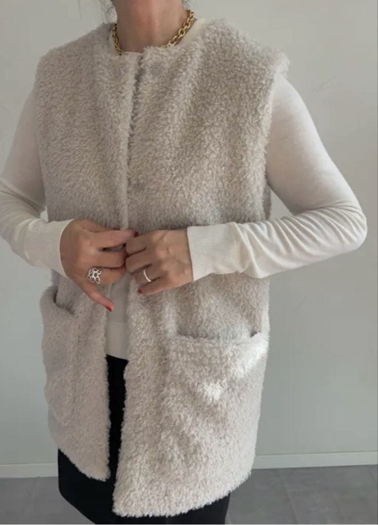 【本日限り】July nine ファーベスト　サイズS