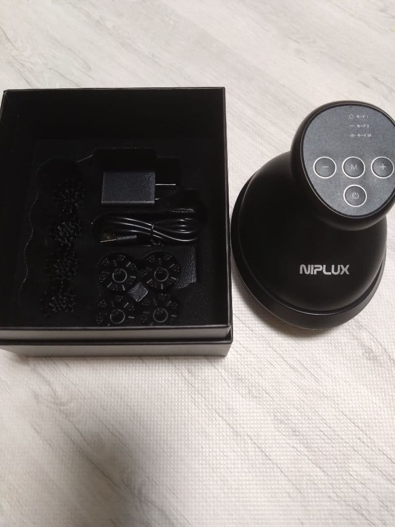 NIPLUX EMSヘッドスパ