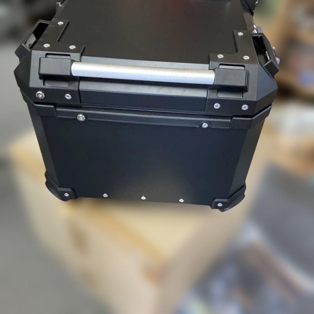 ブラックバイク用トランク