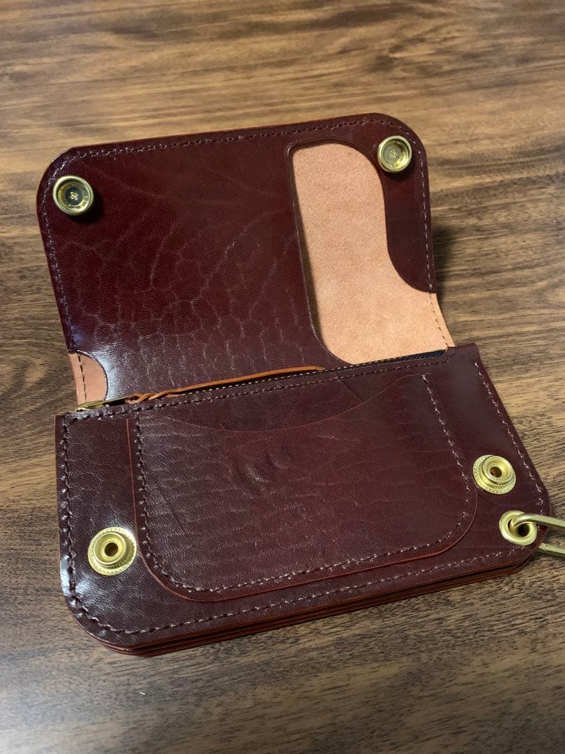 新喜皮革　ホースバット　トラッカーウォレット ミドル　CA008