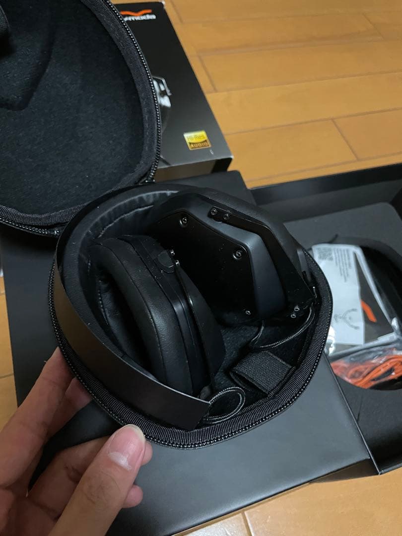 ヘッドホン V-MODA M-200 Black
