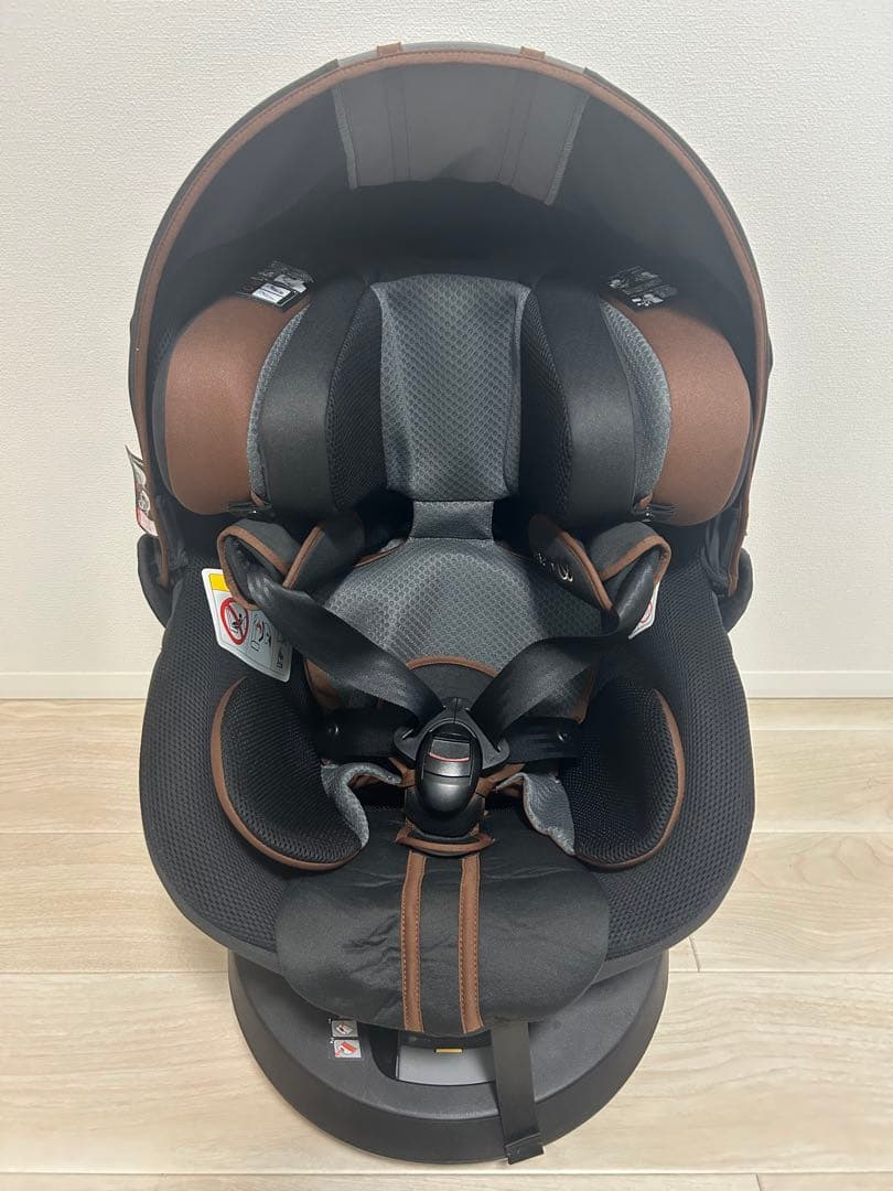 AILEBEBEチャイルドシート