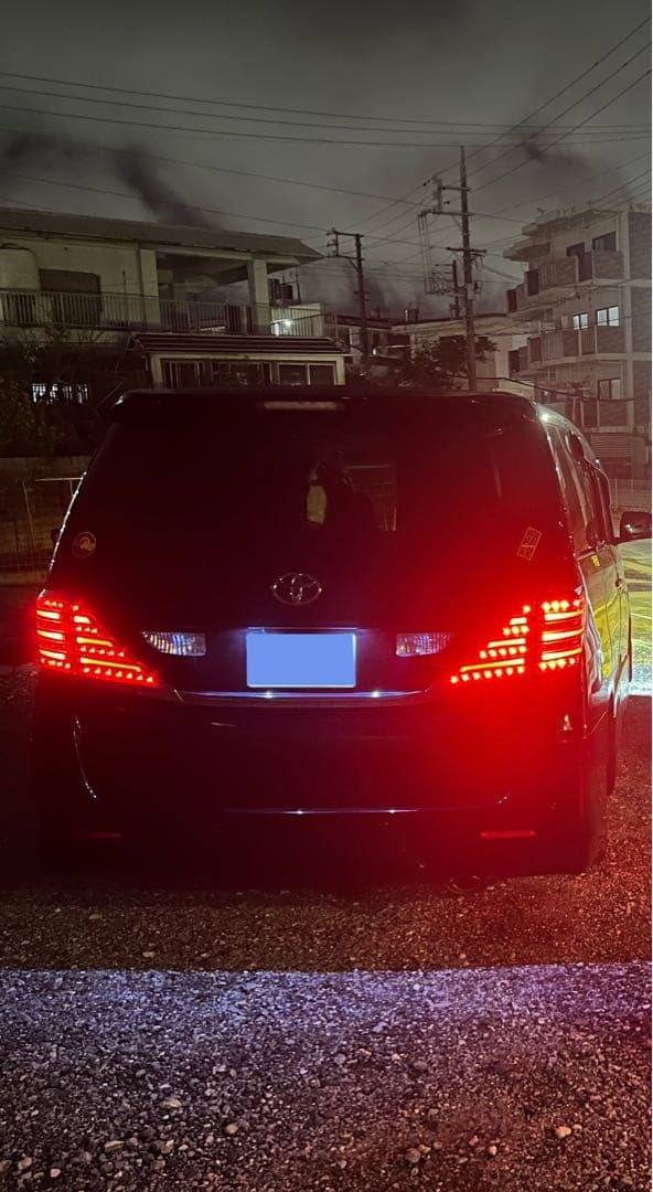 20アルファード 20ヴェルファイア テールランプ