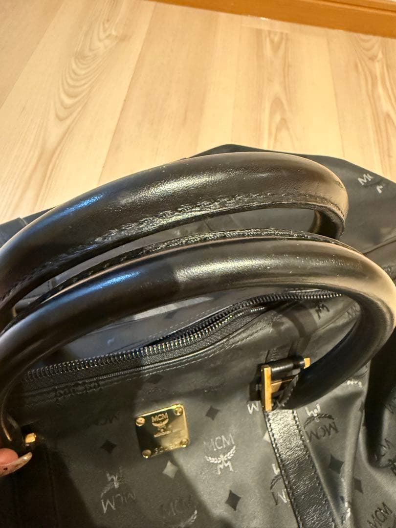 MCM ブラック 総柄ボストンバッグ