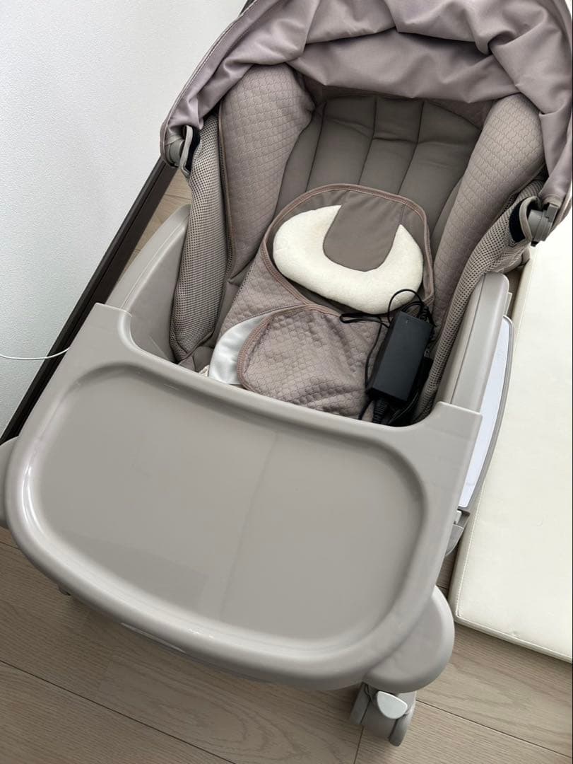 Aprica ユラリズムオートムーンロック グレー