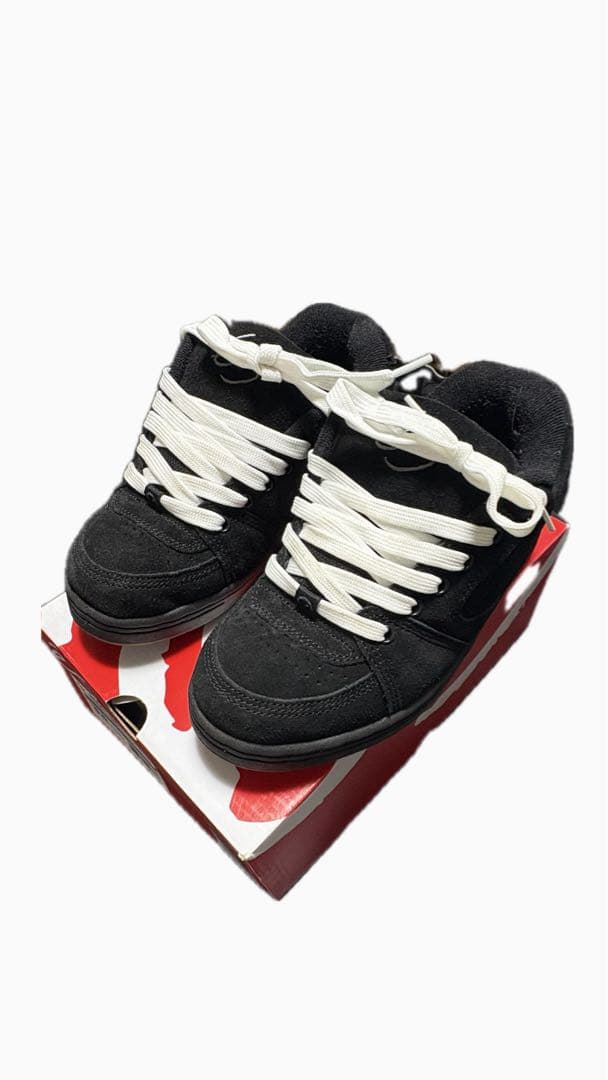 esアクセル　デカ紐　17日までの出品