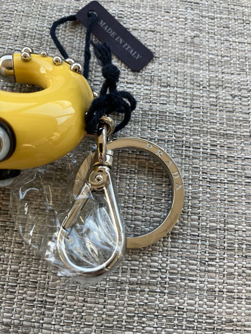 【専用】PRADAキーホルダー限定品