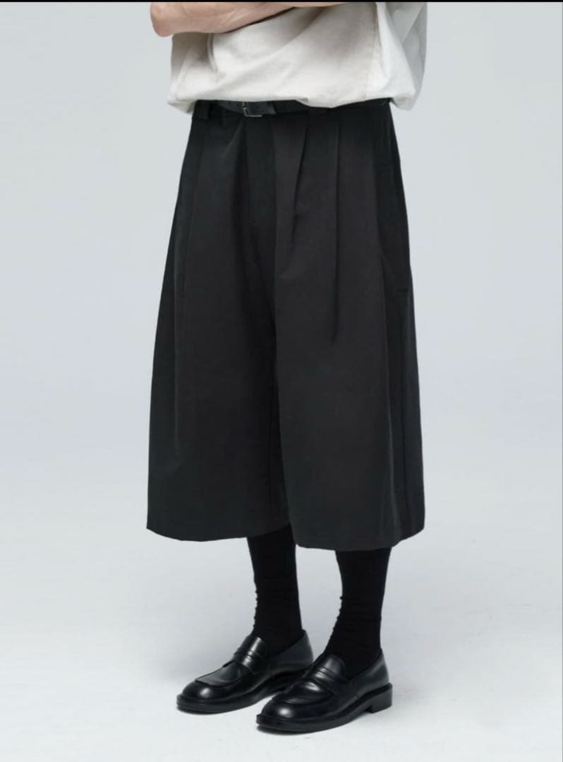ド*チ様 Multi-pleated cropped pants