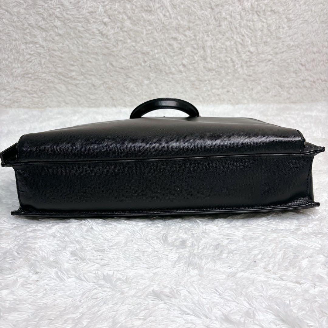 【極美品】PRADA ビジネスバッグ A4収納 ブリーフケース 正規品 三角ロゴ