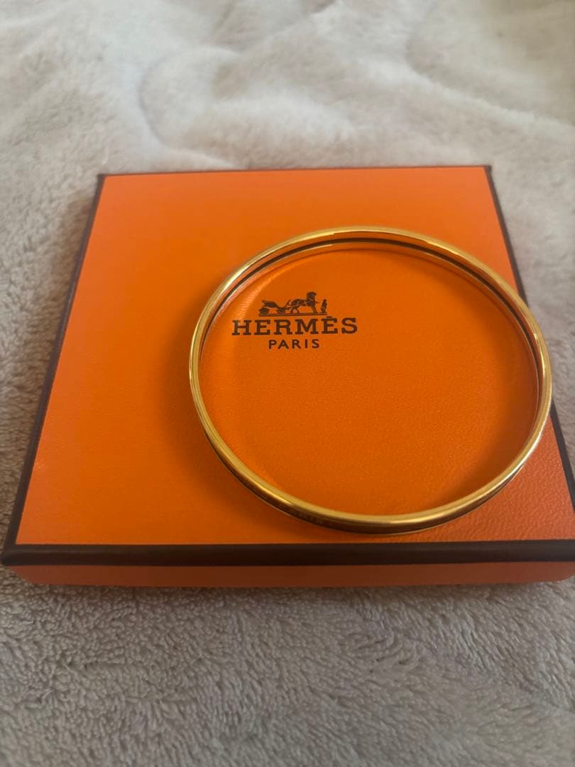 HERMES ゴールドバングル 専用ボックス付き