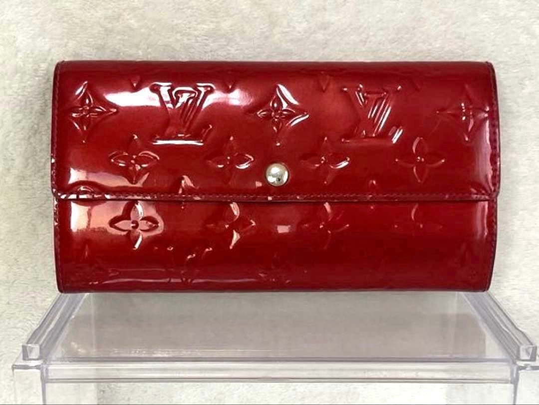 【希少カラー】ルイヴィトン ヴェルニ ポルトフォイユ・サラ ポムダムール