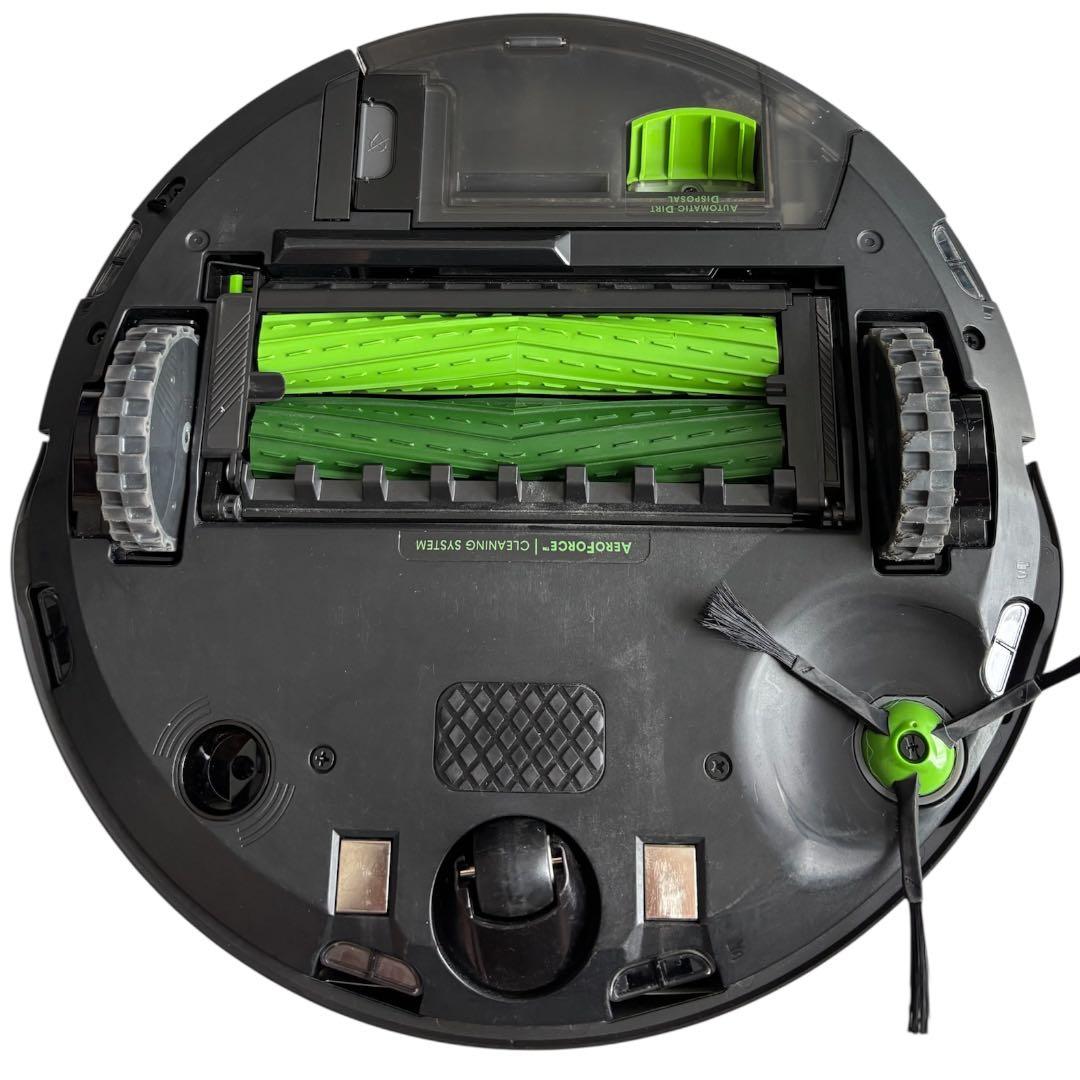 iRobot Roomba j7+ 本体