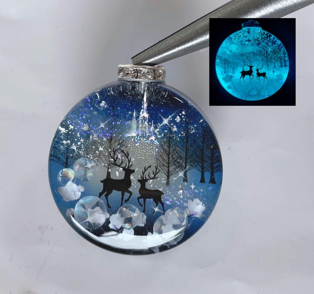 すず☆らん/森のお城と親子鹿　蓄光　オルゴナイトキーホルダー