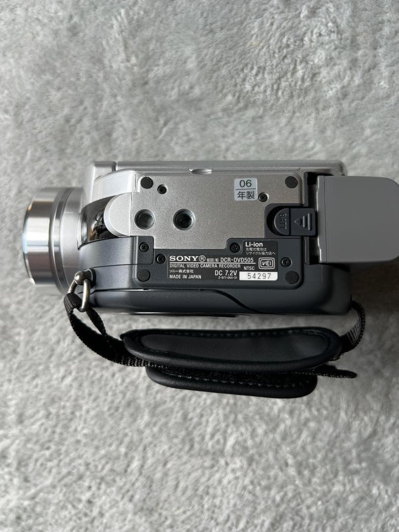 レア　美品SONY HANDYCAM DCR-DVD505