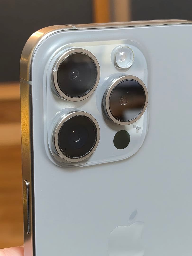 iPhone 15 Pro 128 GB（SIM フリー）