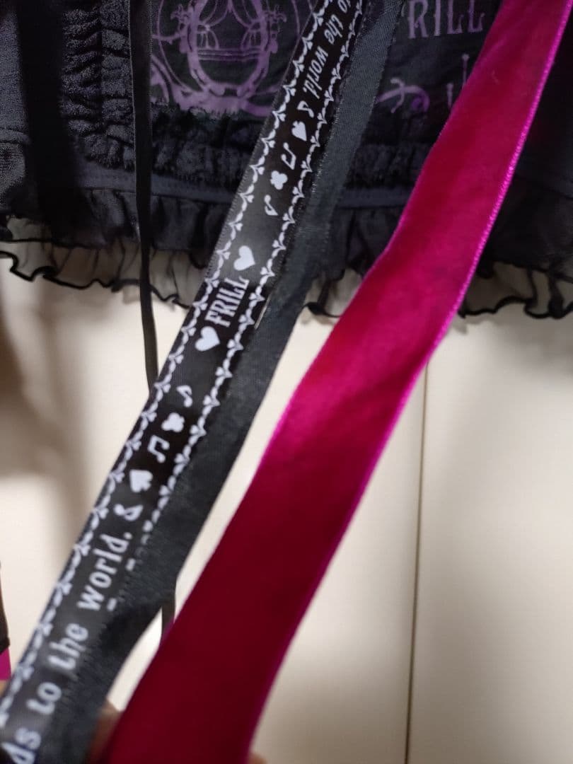 【美品】h.NAOTO「FRILL」 レースアップ長袖カットソー 黒