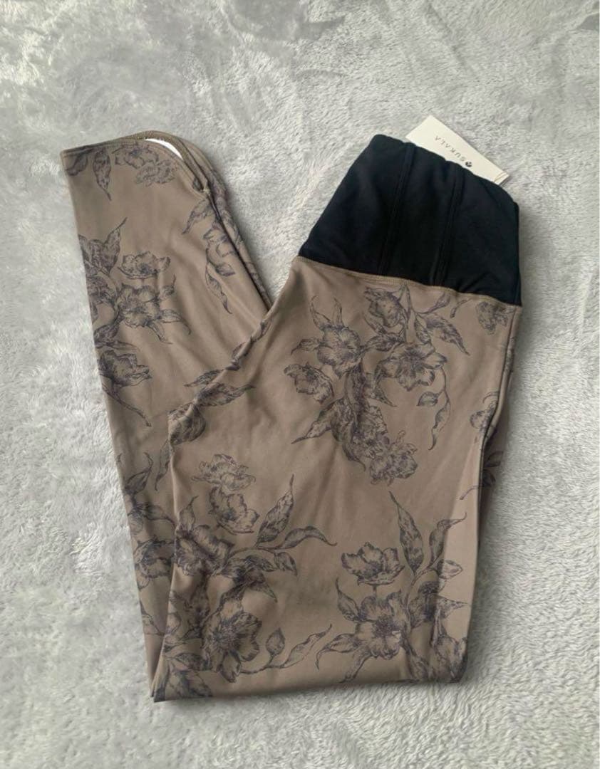 【新品タグ付き】 【SUKALA】アンティークプリントレギンス　sサイズ