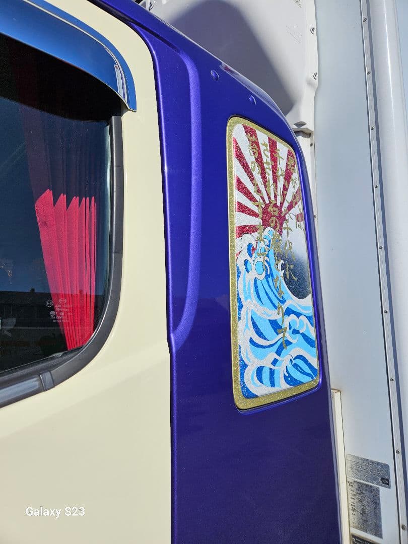 HINO　レンジャー　レンプロ　etc……寝台窓　外装品