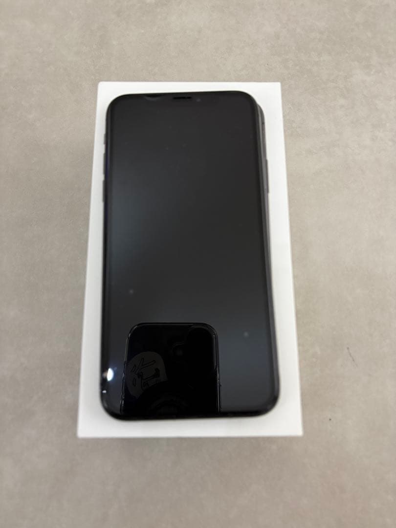 iPhone XS 256GB スペースグレー SIMフリー 美品/画面保護付