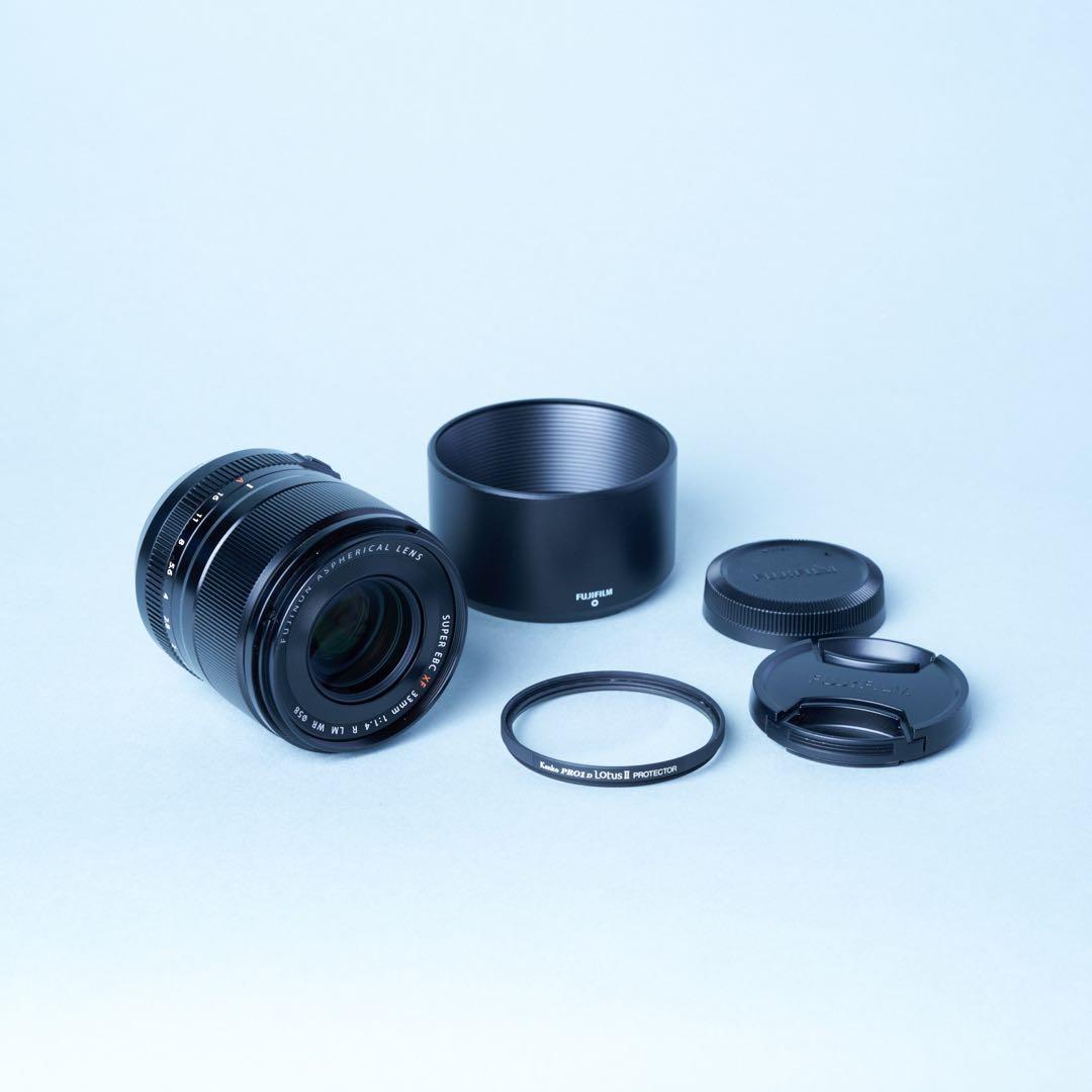 【極美品】Fujifilm XF 33mm F1.4 R LM WR レンズ