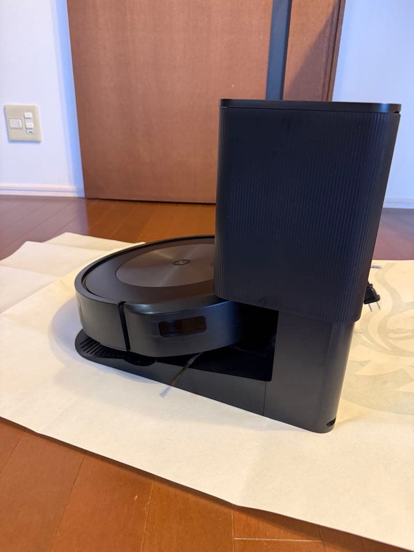 iRobot Roomba j7+ ロボット掃除機