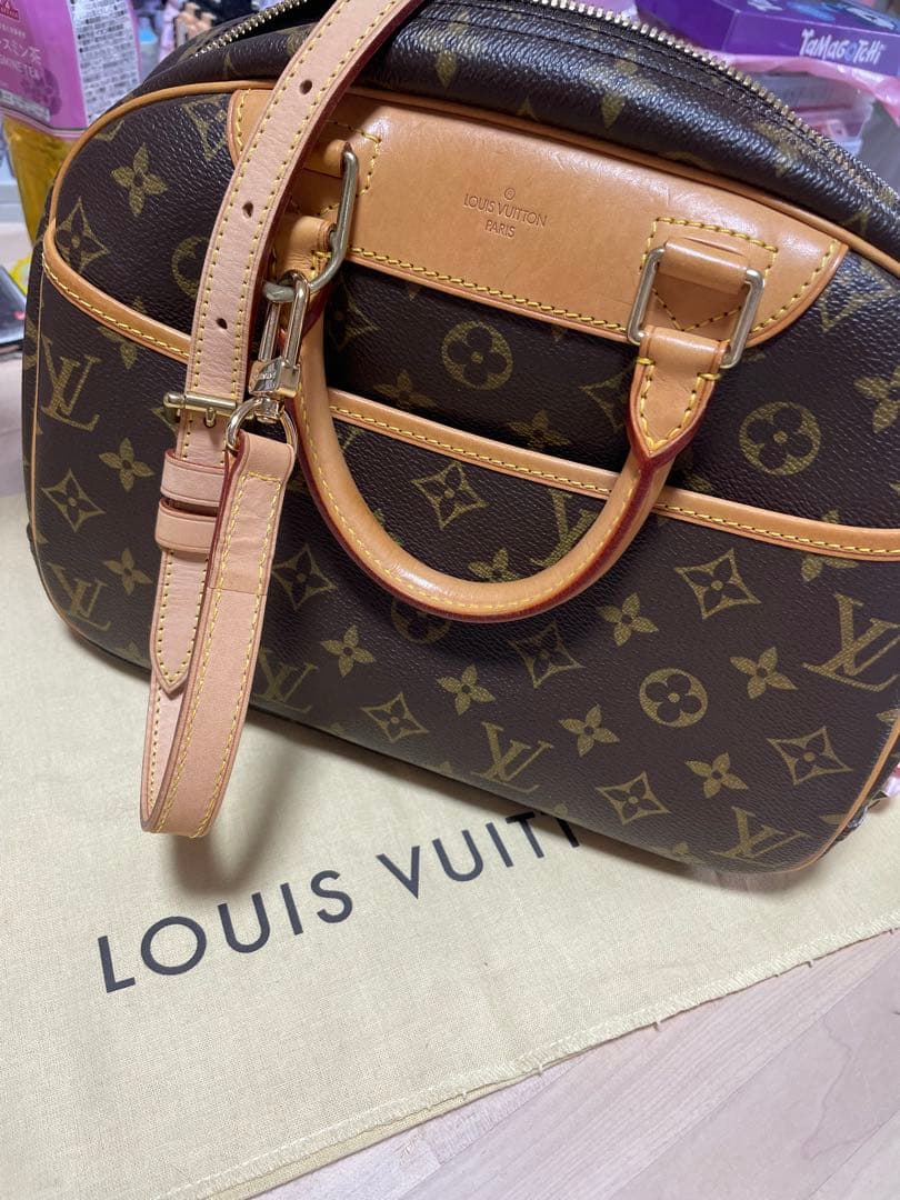 Louis Vuitton ハンドバッグ ブラウン