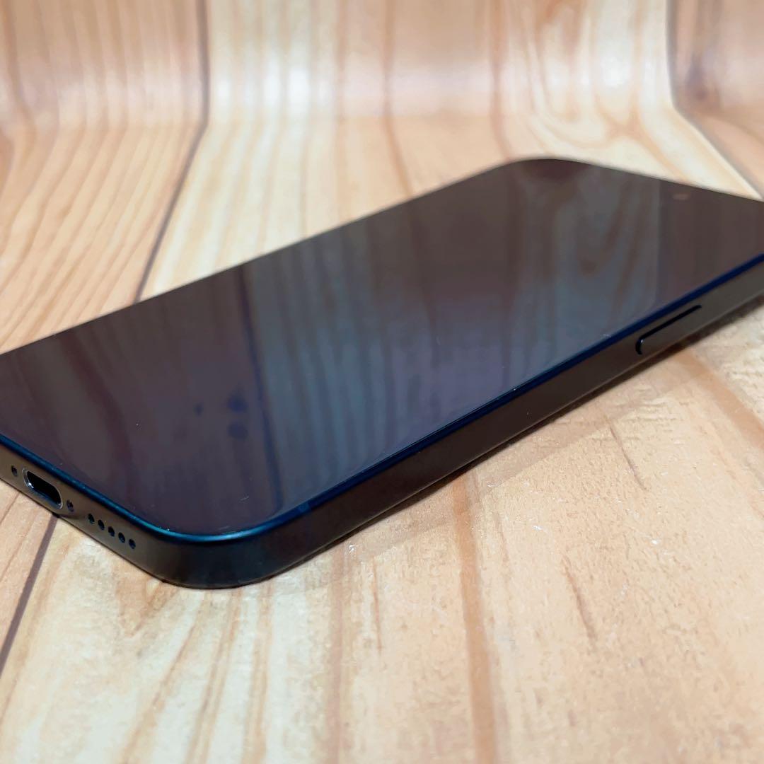 SIMフリー 本体 iPhone 15 128 GB 589 ブラック 電池良好