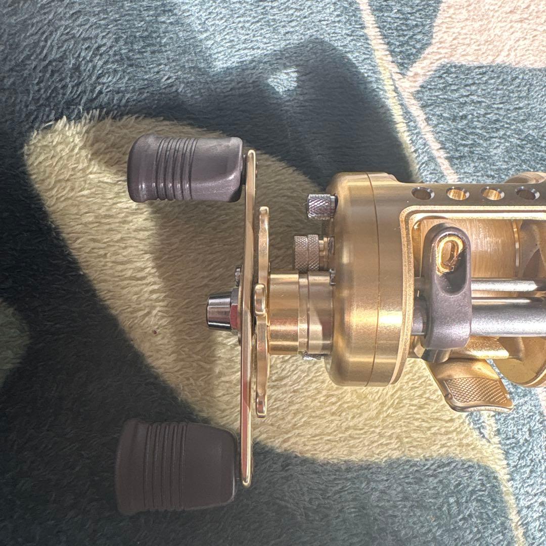 momocari @他サイトにも出品 CALCUTTA 50XT