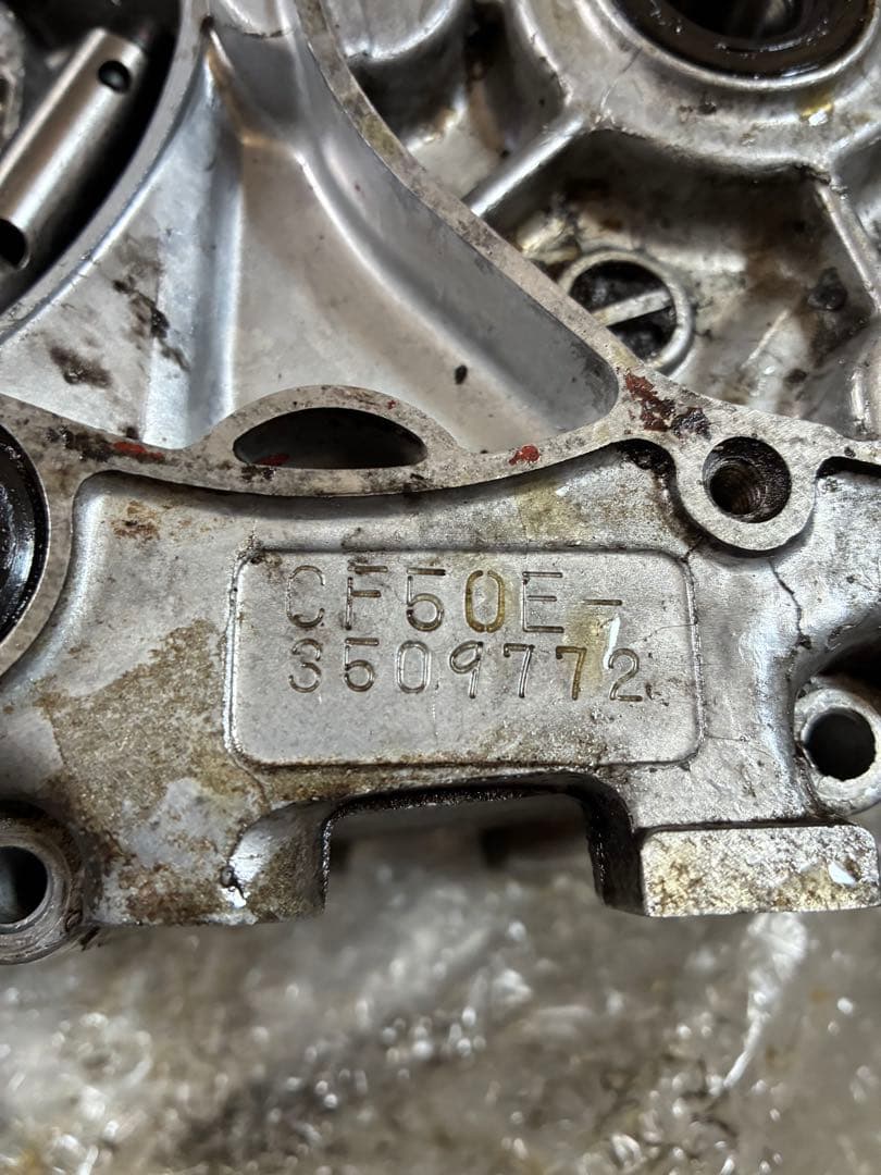 シャリー　クランクケース　防振ゴムあり　jazz流用可能