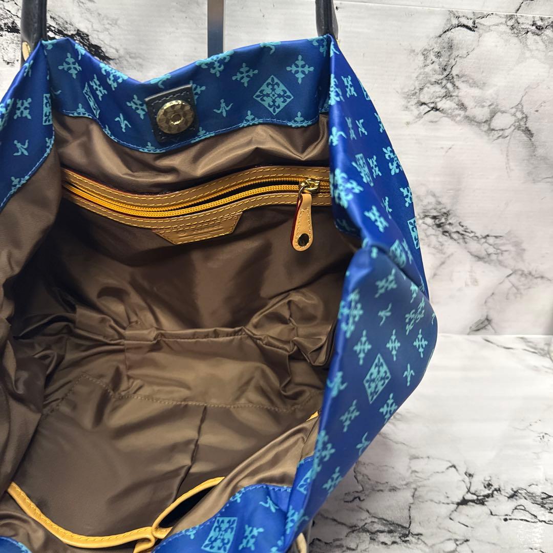 (極美品)大人気、ラシット、ハンドバッグ、人気色、ブランドロゴ、総柄、高級感