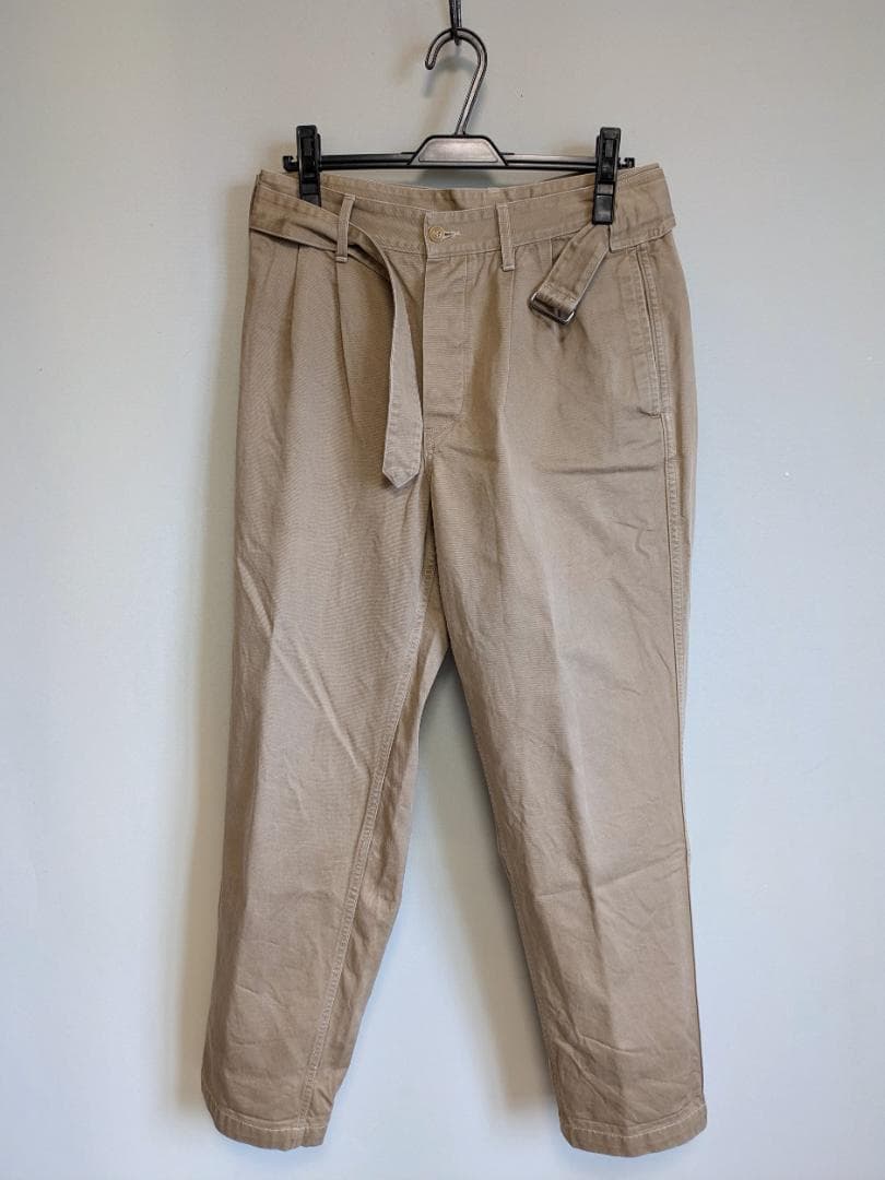 COMOLI コモリ ベルテッドチノ パンツ ベージュ 0