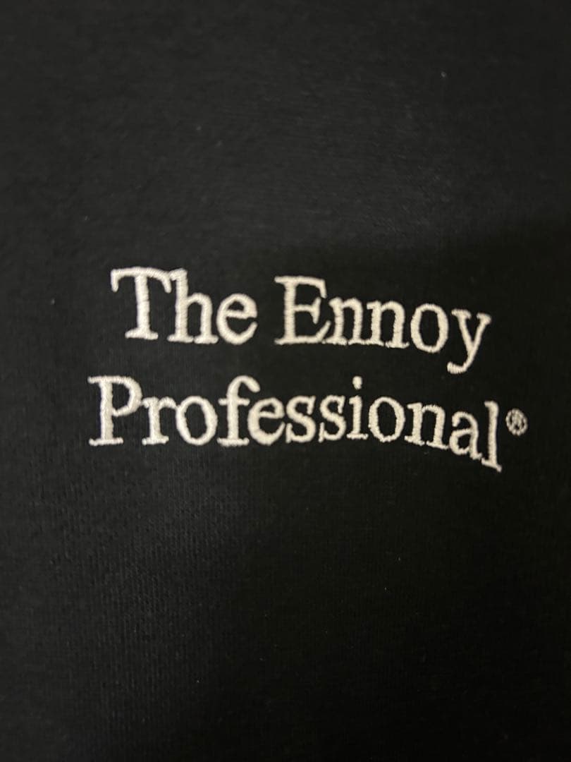 大人気‼️ The Ennoy Professional 黒トレーナー