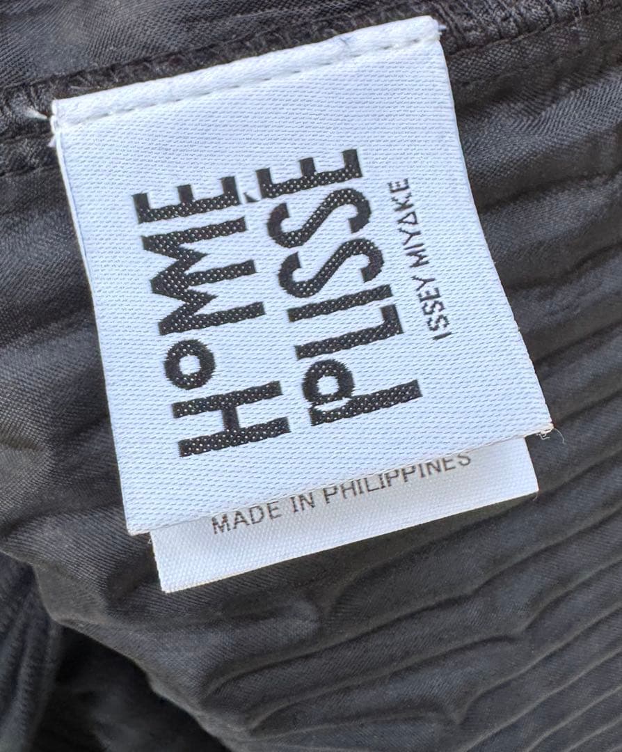 ISSEY MIYAKE HOMME PLISSÉ ノーカラージャケット 黒